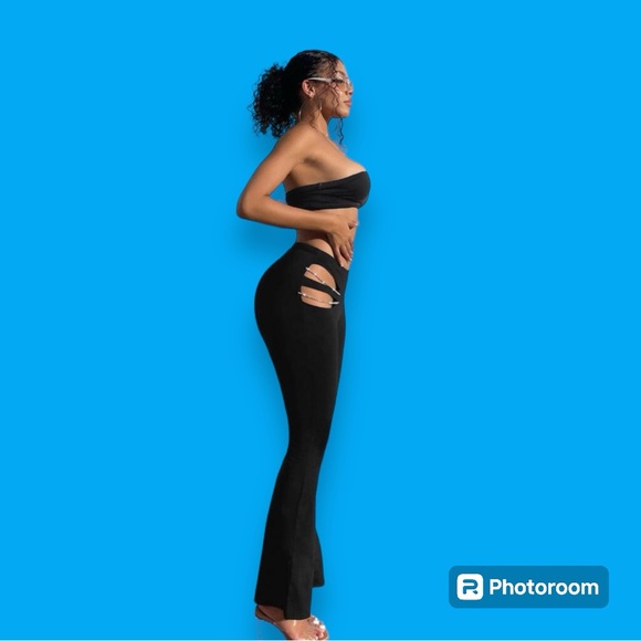 Shein | Cut Out Rhinestone Detail Flare Leg Pants | Small - Picture 6 of 10